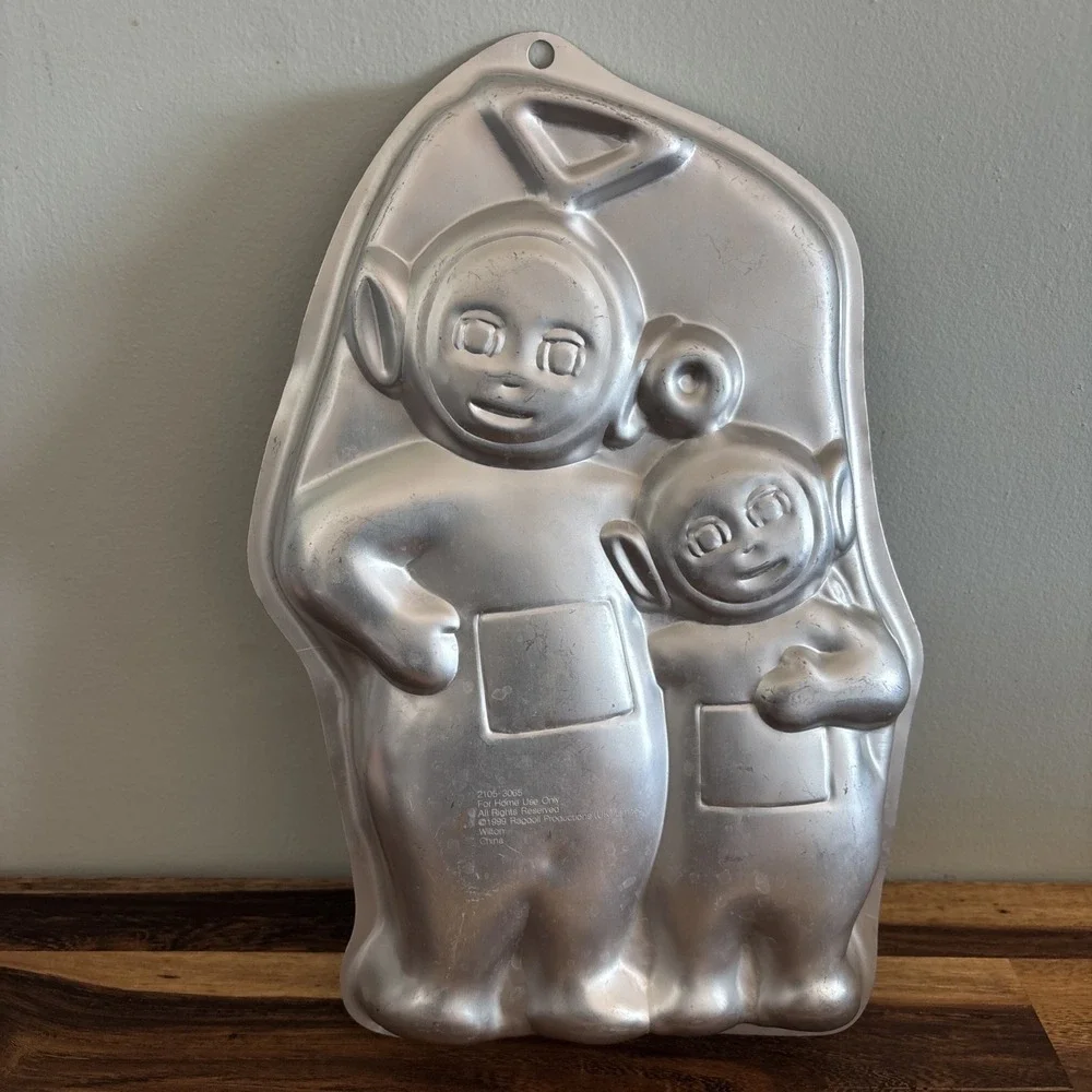 New WILTON Teletubbies Tinky Winky Po Character Cake Pan 1999 Ragdoll #2105-3065